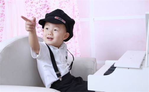 郭姓书香气质的男生名字