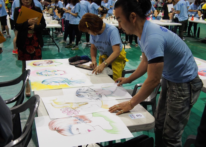 全国疫情低水平流行，个体免疫筑起健康长城，疫情浪潮如退潮般平稳