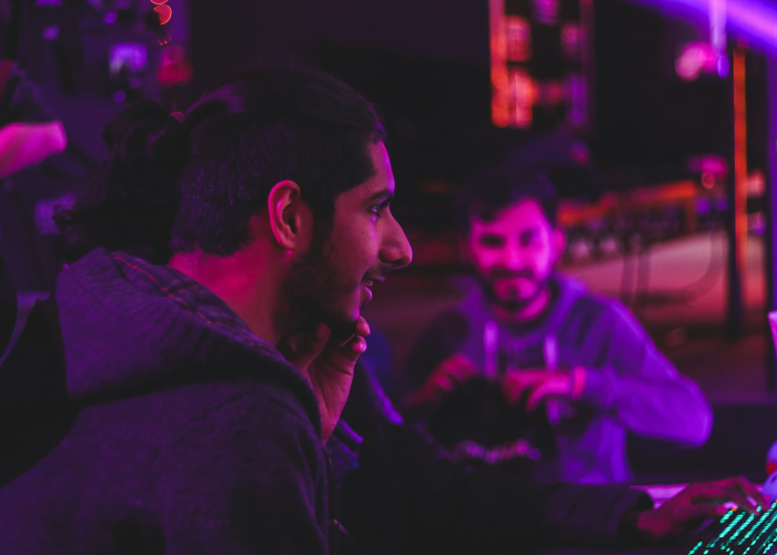 广州4例确诊病例属于同一感染链条广州确诊病例关系图