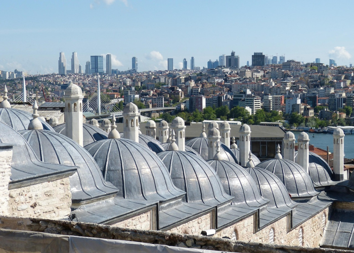 一条手链涨价超两万！周大福、老铺黄金等酝酿金饰提价