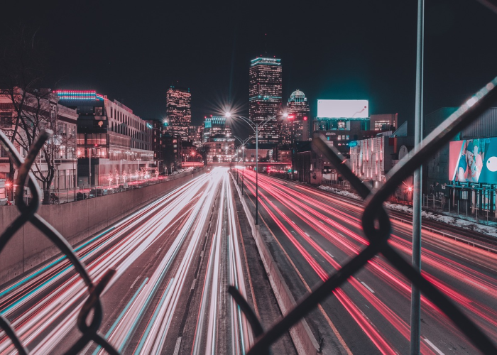 郑州本土病例零新增，解封时刻的暖光穿透疫情迷雾