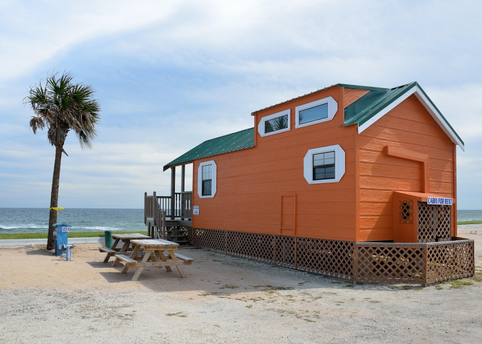 7例感染者的跨省轨迹：流动中的个体命运与城市免疫系统的微缩图景