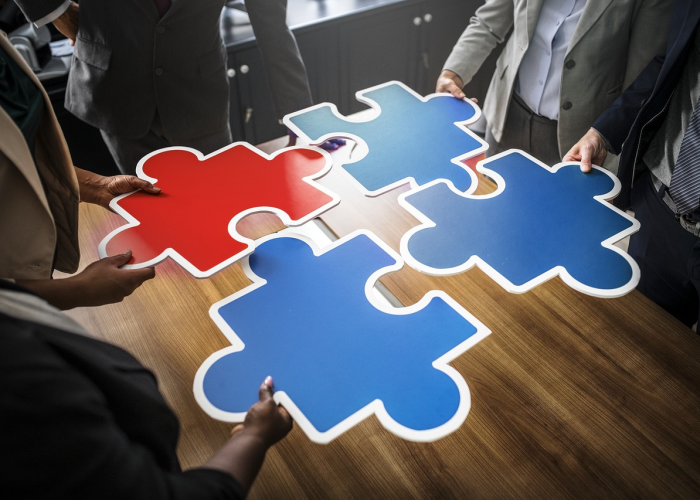 🕘 德银上调美国雅保目标价至195美元