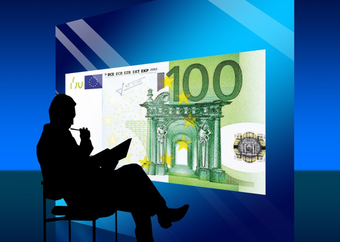 C (我们如何重新校准安全与生产的平衡¿)；当工业巨轮遭遇病毒暗礁；合肥美的确诊病例