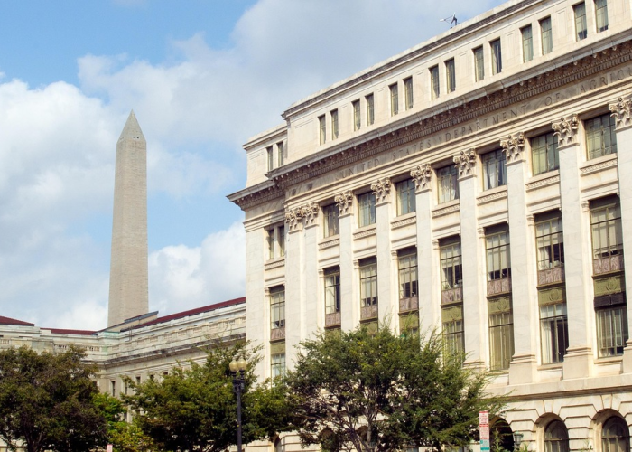 19例阳性与7条传播链：一座城市的应急网络，微观世界的抗疫样本