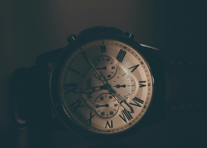 日均离沪一万人的迁徙潮，一座超级城市与千万个重新选择的人生坐标