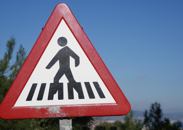 关于同是天涯沦落人相逢何必曾相识是哪首歌的歌词的信息