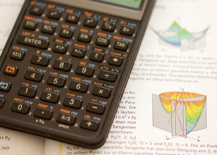 德视佳公布于2月23日上午起短暂停牌