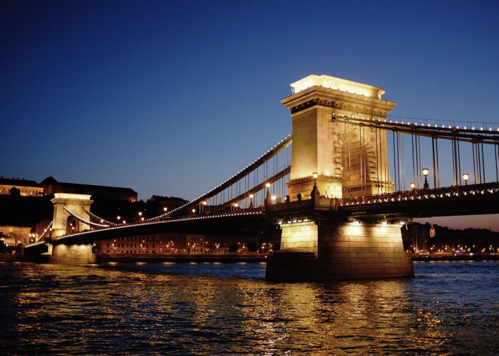 【佑威国际,佑威国际梁鄂】