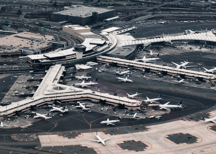 额济纳旗8例确诊，一座边城的静默坚守：北方草原上的防疫烽火台