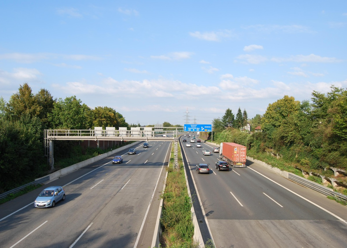 半场电影，半场1×2是什么意思