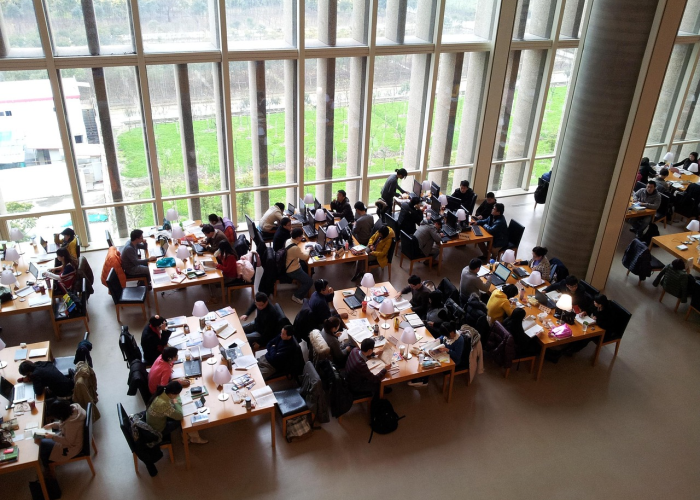 (什么是本超星系团)，超星系团和本超星系团